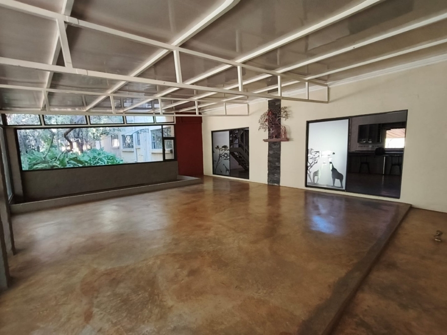 5 Bedroom Property for Sale in Mooinooi North West